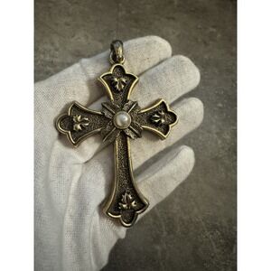 Vintage 70s SARAH COVENTRY Gold Tone Simulated Pearl Cross Pendant Piece (1975)